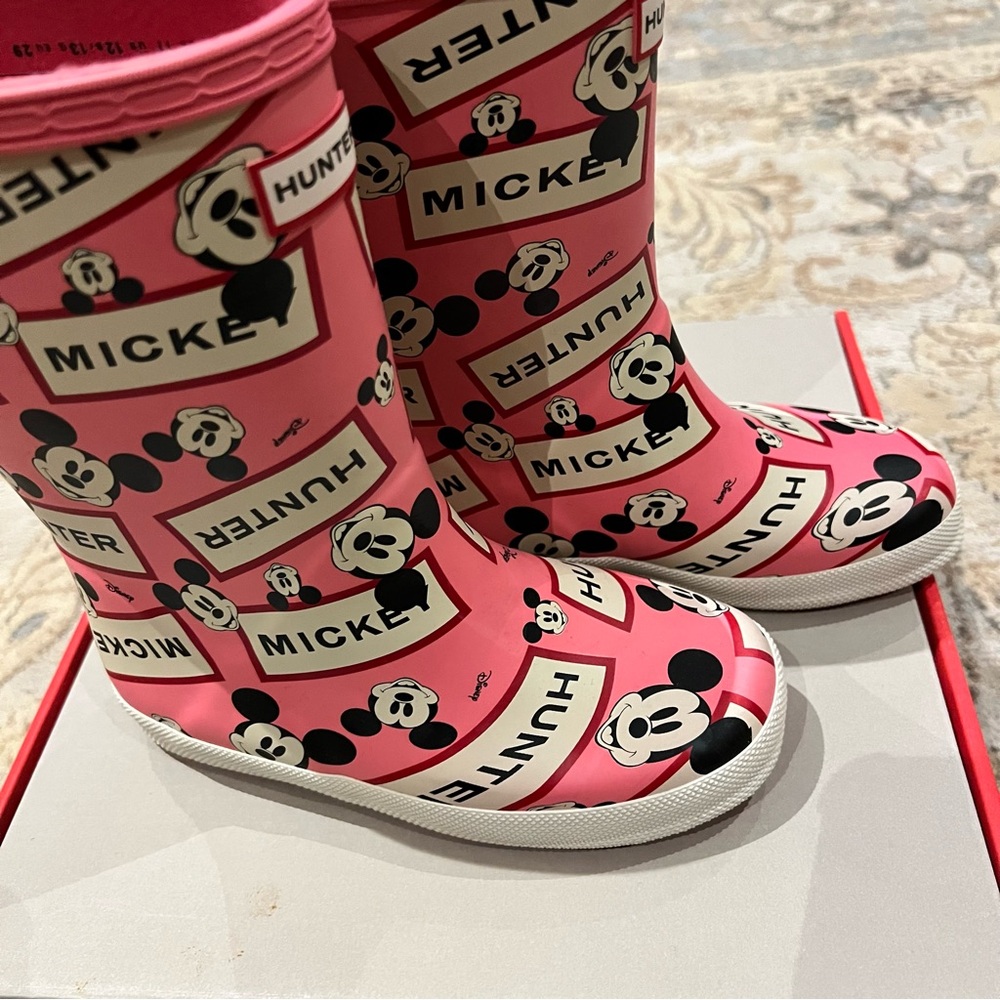 Disney LIKE NEW W:BOX Hunter Original Kids Boot Pink Shiver Size US12B/13G